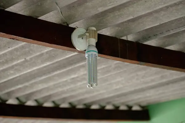 Lâmpada Luz Elétrica Led Instalada Casa — Fotografia de Stock