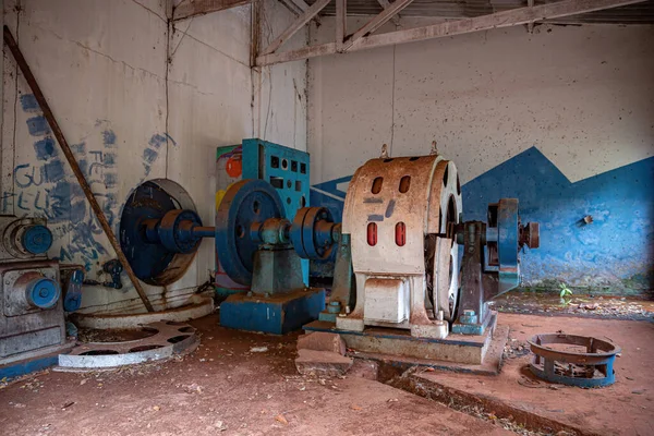 Cassilandia Mato Grosso Sul Brazil 2021 Engine Room Abandoned Small — 图库照片
