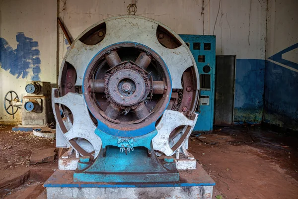 Cassilandia Mato Grosso Sul Brazil 2021 Engine Room Abandoned Small — 图库照片