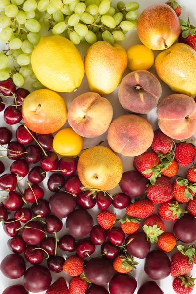 Frische gemischte Früchte, Beeren background.healthy eating.love Obst, Ernährung. — Stockfoto