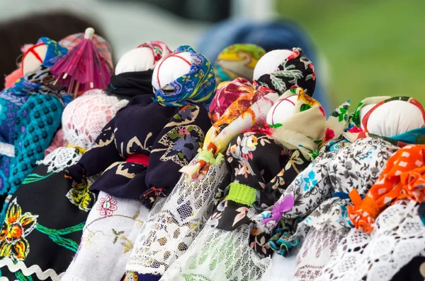 Ukrainska traditionella dockor motanka på en mässa Royaltyfria Stockbilder