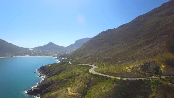 Hout Bay dağ geçidi 4k Uhd Chapmans en yüksek sürücü hava görüntüleri. Cape Town Güney Afrika. Bölüm 3 / 5 — Stok video