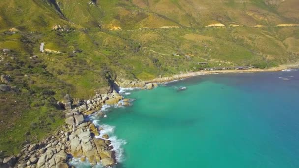 Chapmans Peak Drive 4k Uhd luchtfoto beelden van de kust schiereiland. Cape Town Zuid-Afrika. Deel 2 van 3 — Stockvideo
