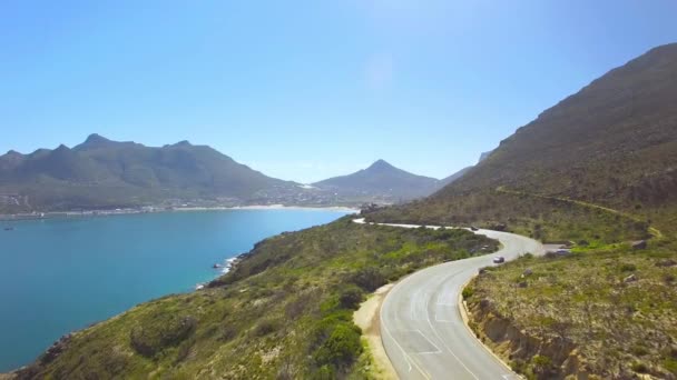 Hout Bay Mountain Pass 4K UHD metraje aéreo de Chapmans Peak Drive. Ciudad del Cabo Sudáfrica. Parte 1 de 2 — Vídeos de Stock