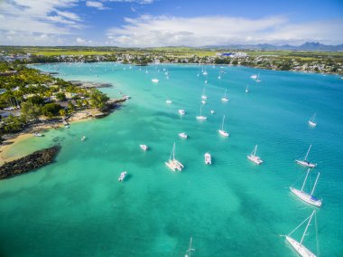 Merville Beach Grand Baie, Pereybere North, Mauritius plaj havadan görünümü