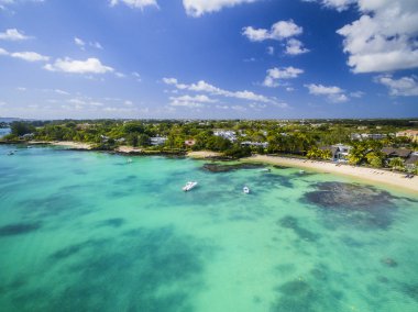 Merville Beach Grand Baie, Pereybere North, Mauritius plaj havadan görünümü