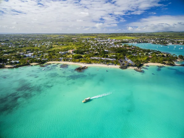 Mauritius beach aerial view of Merville Beach in Grand Baie, Pereybere North — Stock Photo, Image