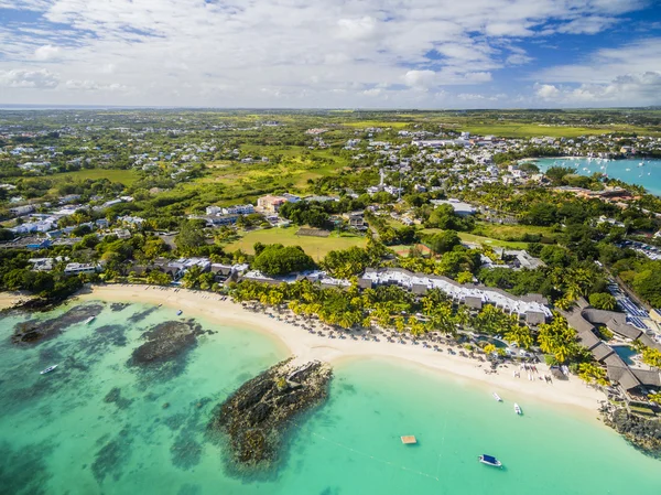 Mauritius strand luchtfoto van Merville strand in Grand Baie, Péreybère North — Stockfoto