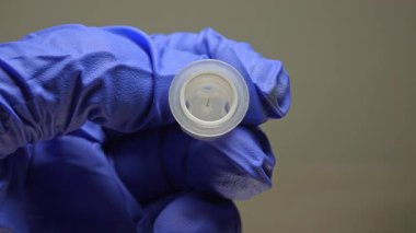 Semaglutit ilaç kalem enjektörü. Tip 2 diyabet tedavisinde kullanılan GLP-1 ilacı uzun vadeli ağırlığı yönetir ve önemli kardiyovasküler etkinlik riskini azaltır. 