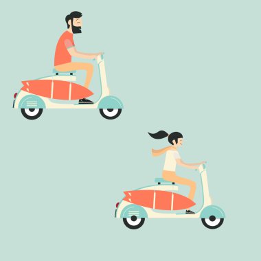 Genç çift sürme scooter ile sörf koymak.