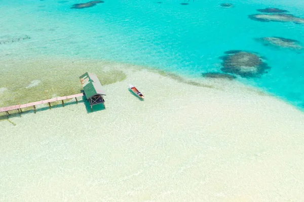 Bungalow Barca Sul Mare Poco Profondo Vista Dall Alto Paesaggio — Foto Stock