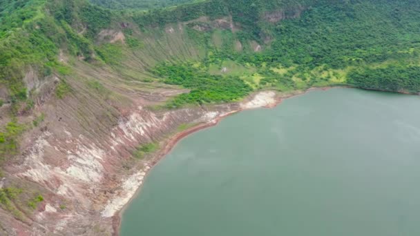 Cratera do lago no vulcão Taal. Filipinas. — Vídeo de Stock