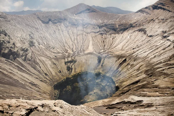 Bromo volkanı krateri Bromo tengger semeru ulusal parkı, Doğu Java, Endonezya. Yanardağ krateri