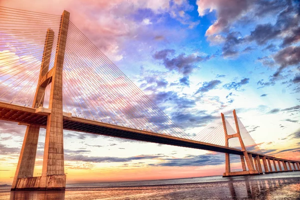 Lizbon, Portekiz 'deki Vasco da Gama Köprüsü