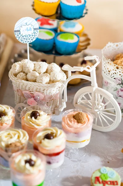 Kokteyl parti tatlılar 