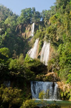 Thi Lo Su Şelalesi Tayland, Tak 'ta güzel bir şelaledir.