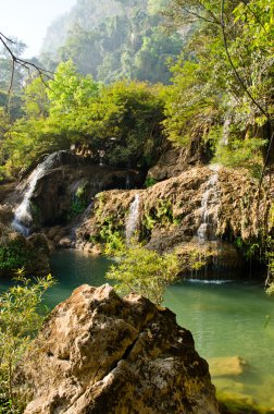 Thi Lo Su Şelalesi Tayland, Tak 'ta güzel bir şelaledir.