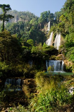 Thi Lo Su Şelalesi Tayland, Tak 'ta güzel bir şelaledir.