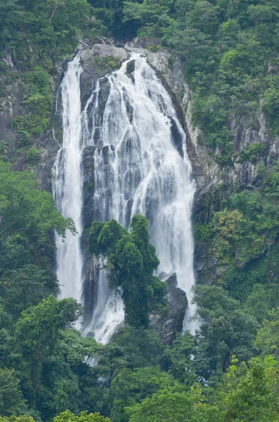 Klong lan Wasserfall — Stockfoto