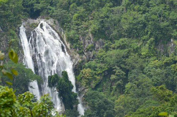 Klong lan Cascada —  Fotos de Stock