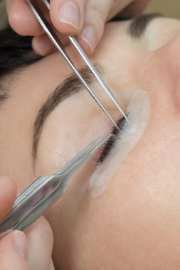 kirpik uzantıları araçları ile