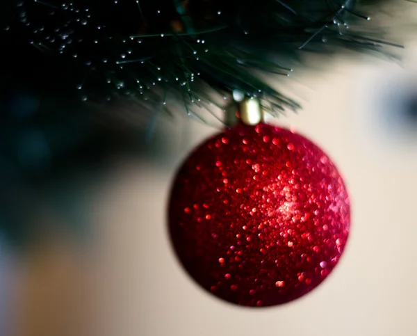 Decoraciones navideñas. Bolas de árbol de Navidad —  Fotos de Stock