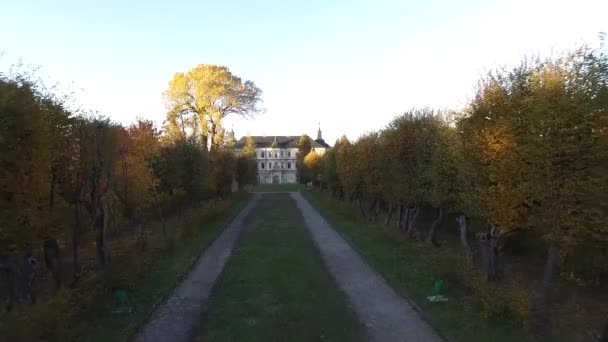 Aerial Video från Pidhirtsi slott. Ukraina Zolochiv — Stockvideo