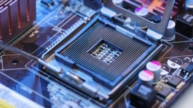 Bilgisayar, anakart, donanım ve teknoloji kavramı. Bilgisayar anakart ya da anakart taraması. Bilgisayar ana kartının işlemci soketi