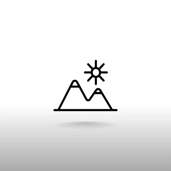 Mountains hiking icon — Stock Vector