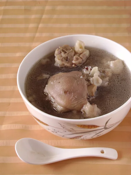 Slow cooked spare ribs soup — Stock Photo, Image