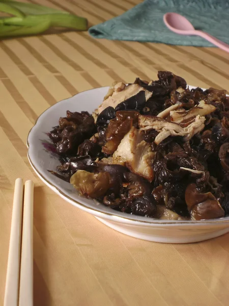Jantar chinês fungo preto cozido cozinha de porco — Fotografia de Stock