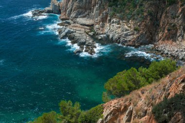 Tossa del Mar kayalık plaj