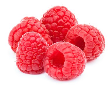 Üzerinde izole beş olgun ahududu