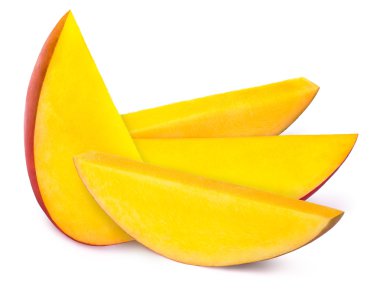 İzole dört mango dilimleri