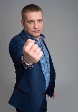 Kızgın orta yaş iş adamı 