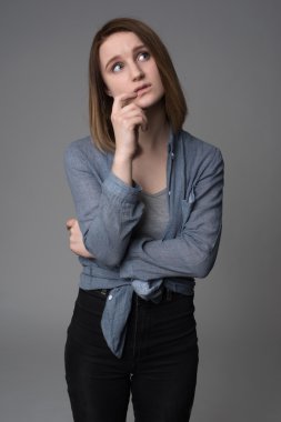 güzel kız düşünme