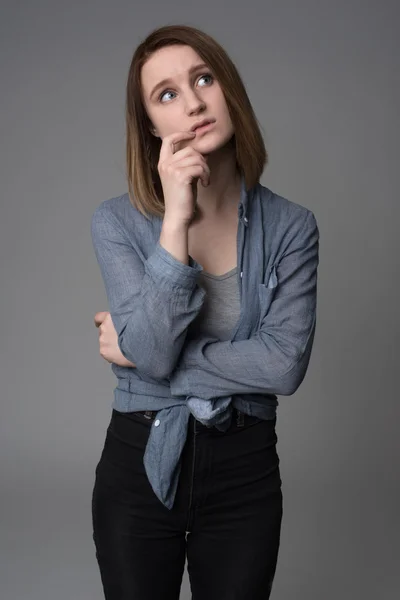 güzel kız düşünme