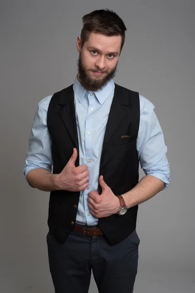 Retrato de joven hombre de negocios guapo — Foto de Stock