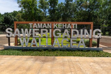 Taman Kehati Sawerigading Wallacea işareti Sorowako, Güney Celebes, Endonezya