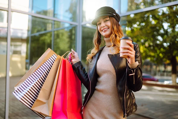 Beautiful Woman Spring Shopping Drinking Coffee Walking City Consumerism Black — Stock Photo, Image