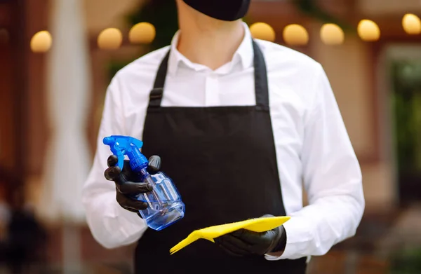 Disinfecting Prevent Covid Waiter Protective Face Mask Gloves Cleaning Disinfecting — ストック写真