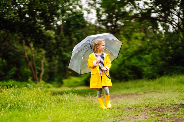 Little Girl Transparent Umbrella Playing Rain Sunny Autumn Day Beautiful — Stockfoto