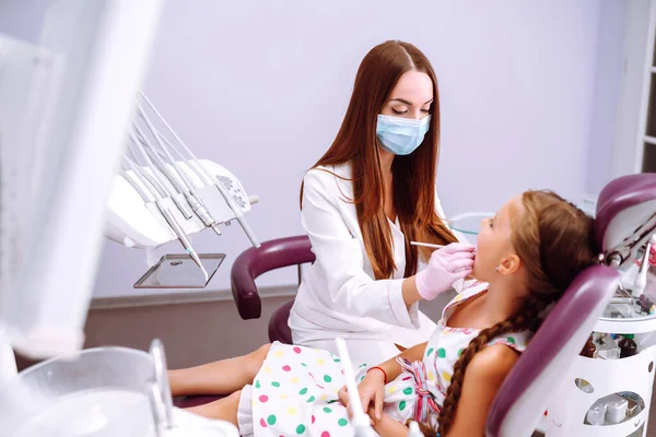 Little Girl Dentist Appointment Inspection Oral Cavity Teeth Child Early — Stock Fotó