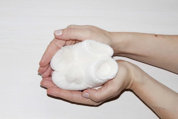 eller kadın iki patik gösterilen