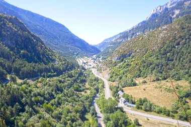 Canfranc istasyonu ve İspanya Fransa yolunda