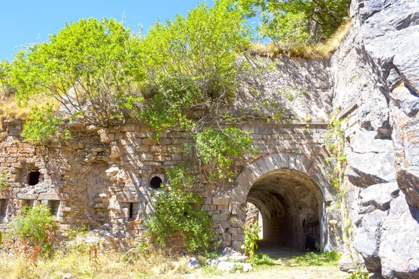 Ingang van het fort in Canfranc van de burgeroorlog, Spanje — Stockfoto