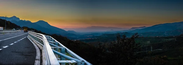 Yolun manzarayı bir parçasıdır