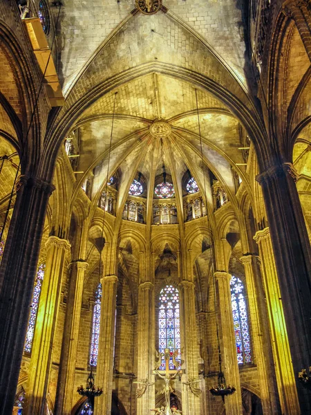 Santa Maria del Mar, içinde