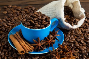 siyah kahve çekirdekleri