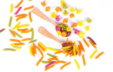 çeşitli türleri ve İtalyan pasta şekilleri. kuru pasta backgrou